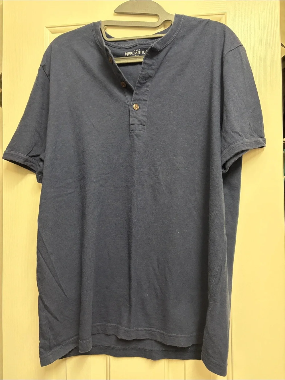 2 pack- Men’s Navy Short-Sleeve Henley & baby blue T-shirt
